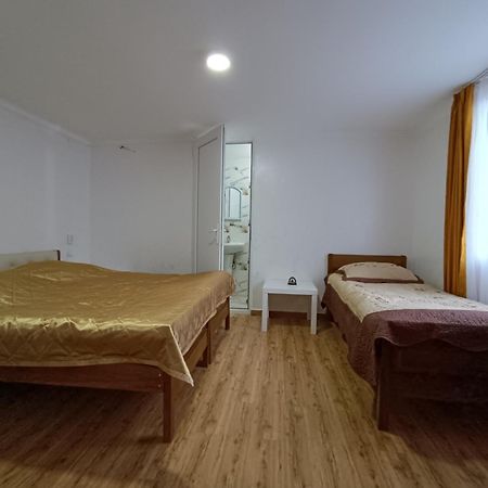 Guesthouse Mery Kobuleti Extérieur photo